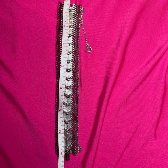 Vintage Coro signed silver tone bracelet - Picture 4 of 9